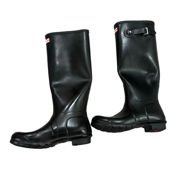 Hunter Women's Original Matte Tour Buckle Strap Rain Boots - Picture 4 of 11